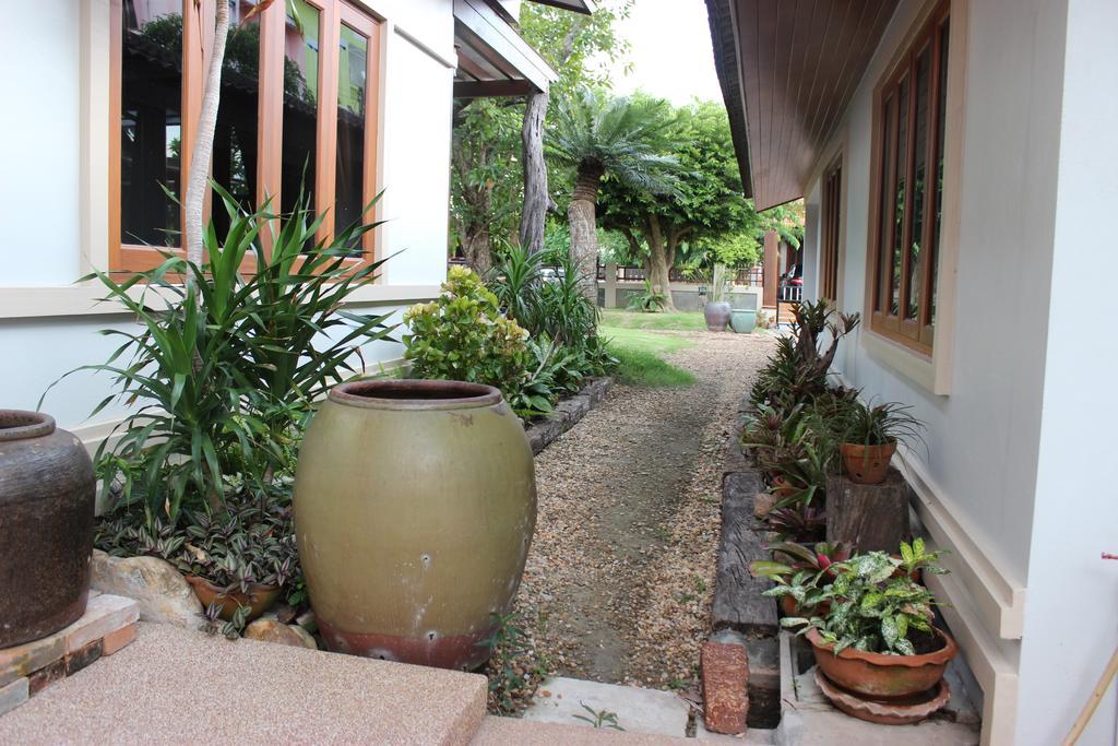 Tree Home Plus Nakhon Si Thammarat Extérieur photo