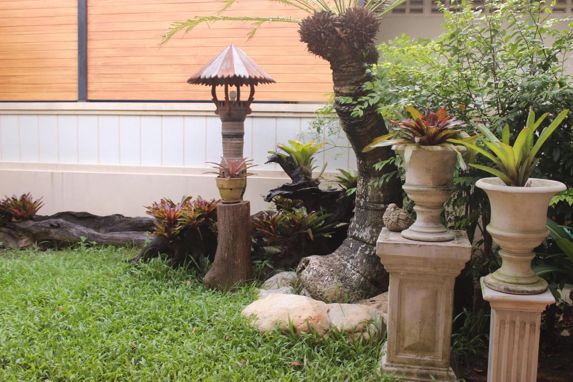 Tree Home Plus Nakhon Si Thammarat Extérieur photo